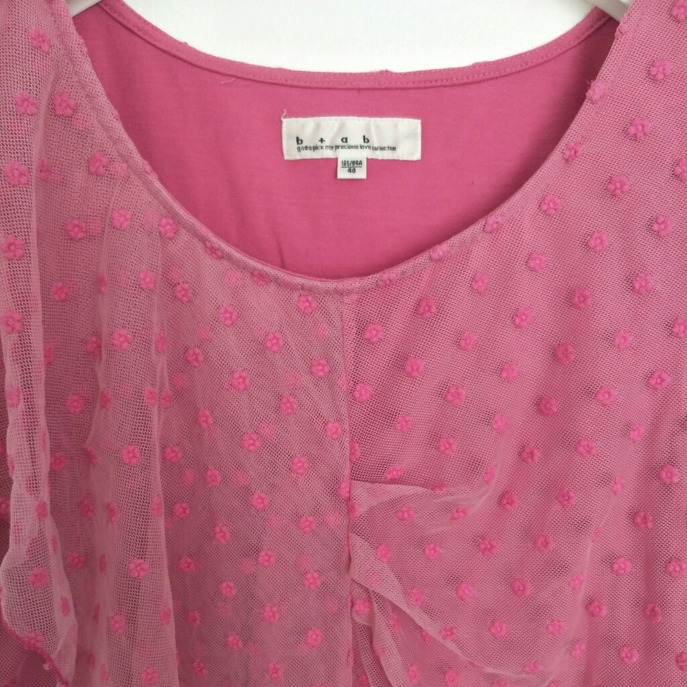 pink top - Picture 2 of 4